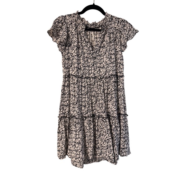 Anthropologie Dresses & Skirts - Anthropologie Floral Tiered Mini Dress Black White V-Neck Flutter Sleeve SP
